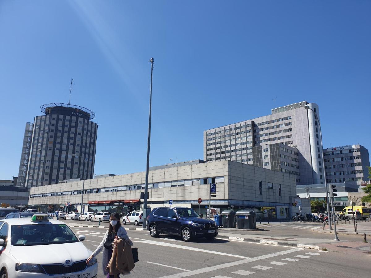 Ferienwohnung Bonito Apto Cinco Torres Plaza Castilla Madrid Exterior foto