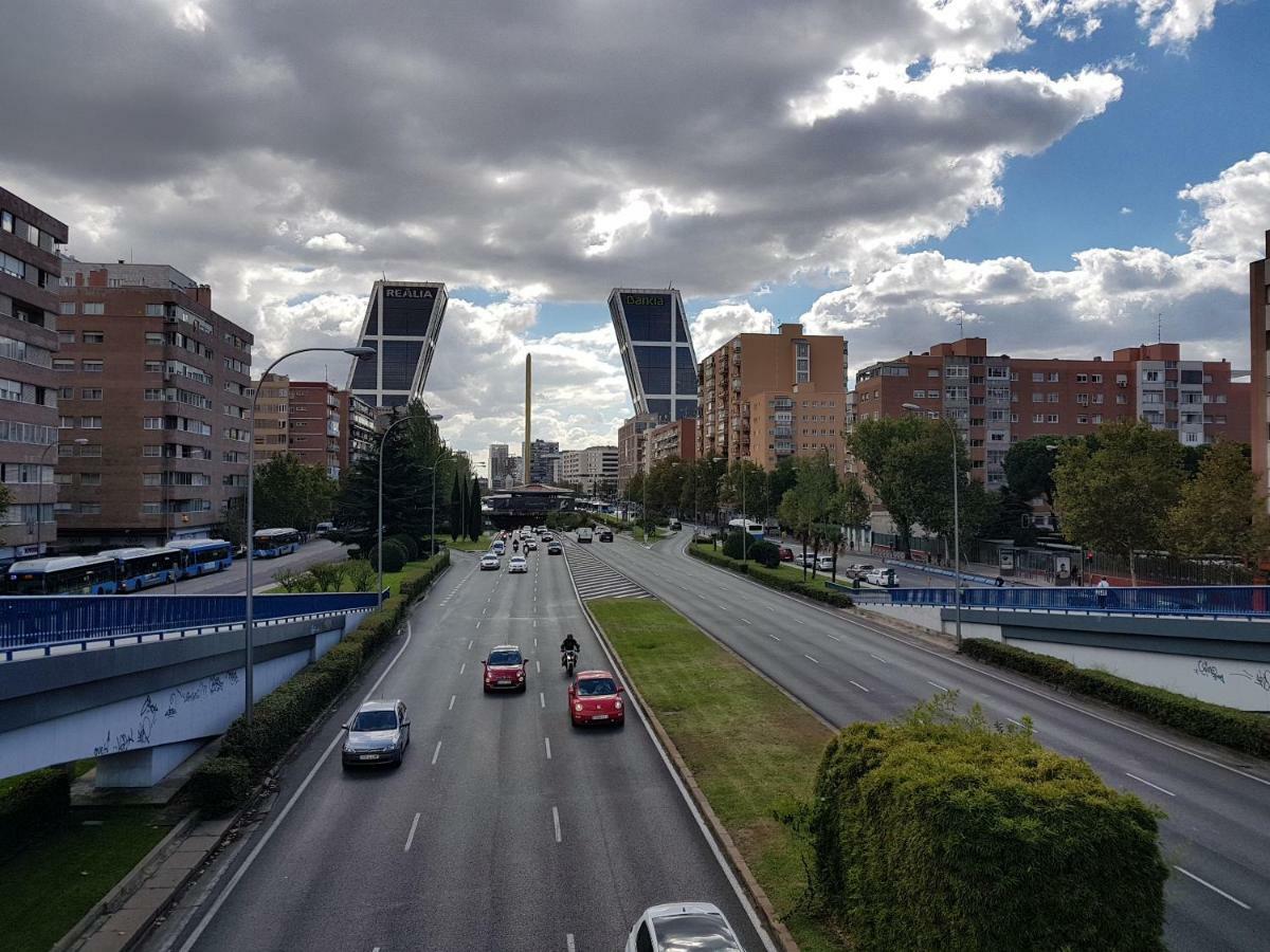 Ferienwohnung Bonito Apto Cinco Torres Plaza Castilla Madrid Exterior foto